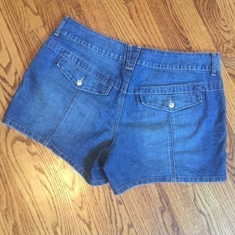 L.A. Blues Medium Wash Denim Women’s Blue Jean Shorts Sz 12